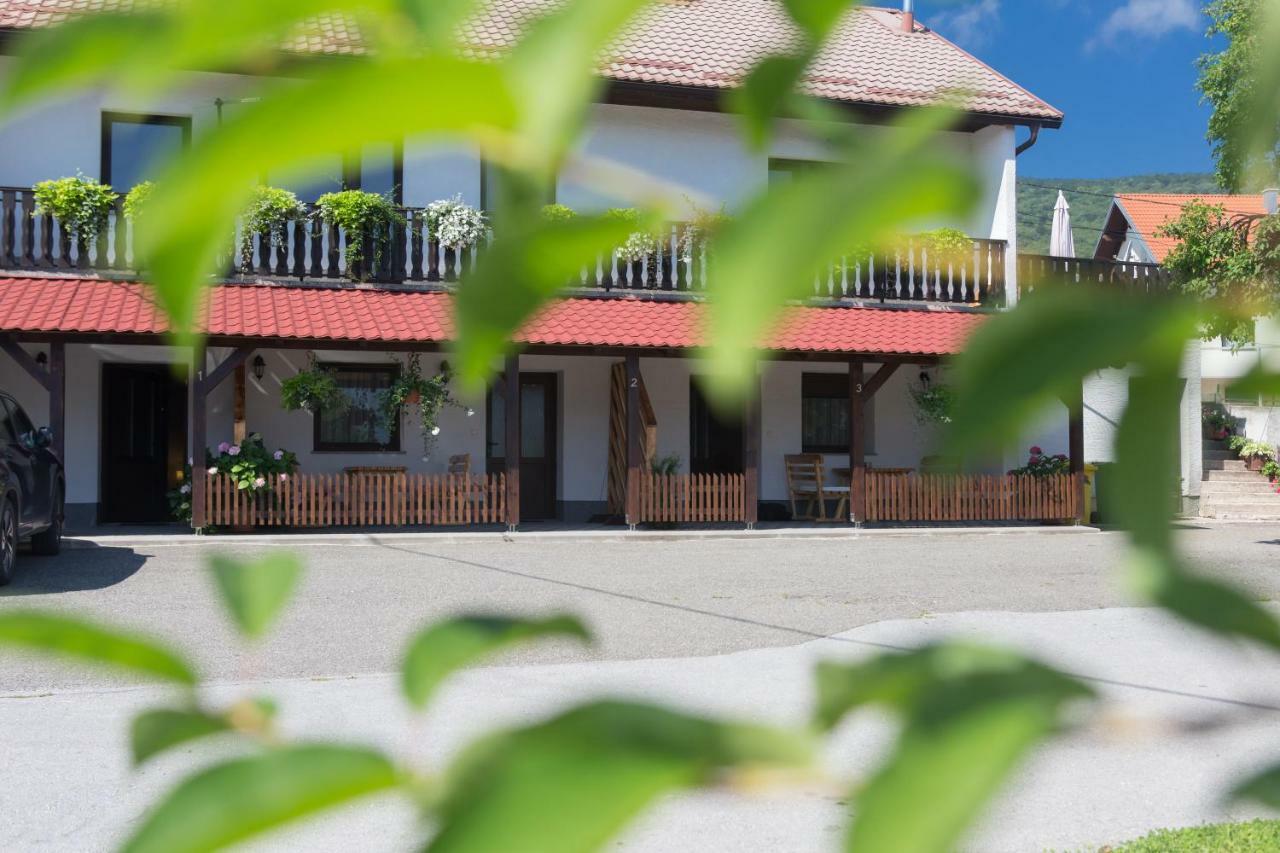 Studio Apartments Plitvice Lacus Korenica Exterior foto