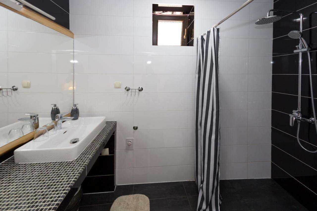 Studio Apartments Plitvice Lacus Korenica Exterior foto