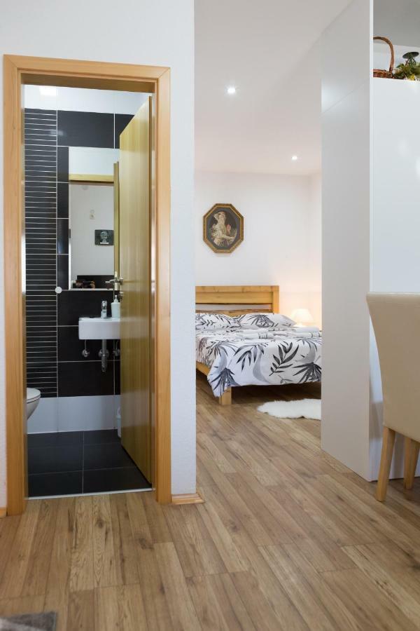 Studio Apartments Plitvice Lacus Korenica Exterior foto